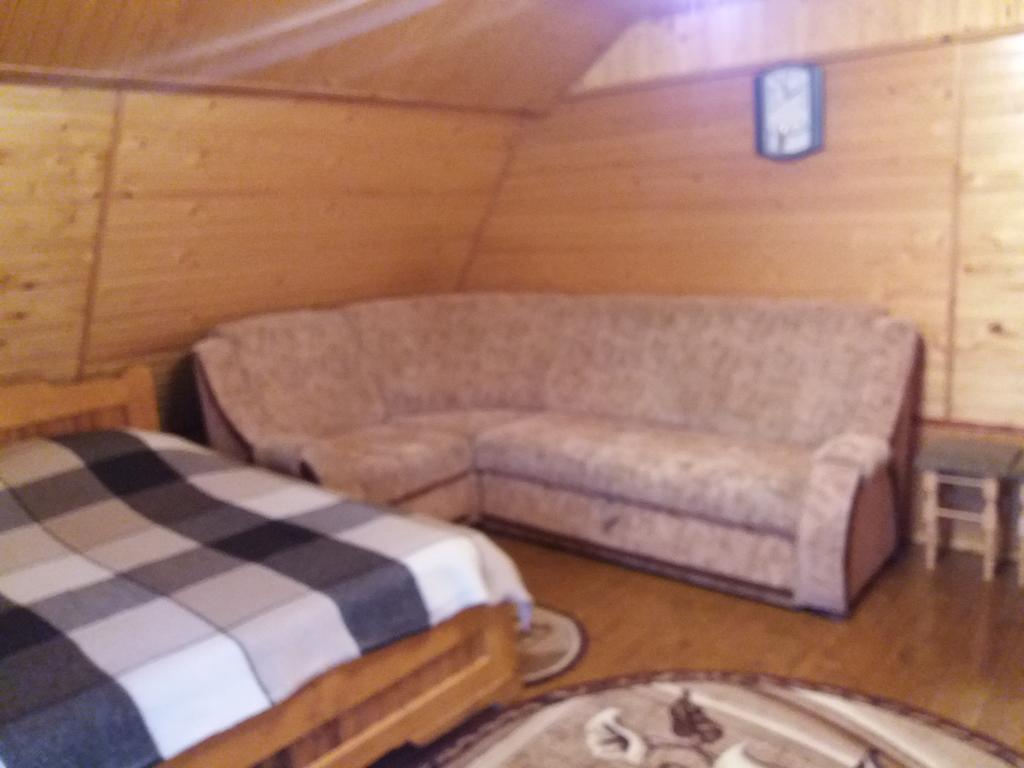 Bee House Hotel Boekovel Buitenkant foto